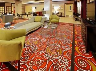 holiday inn express and suites west by ihg