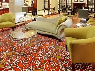 holiday inn express and suites west by ihg