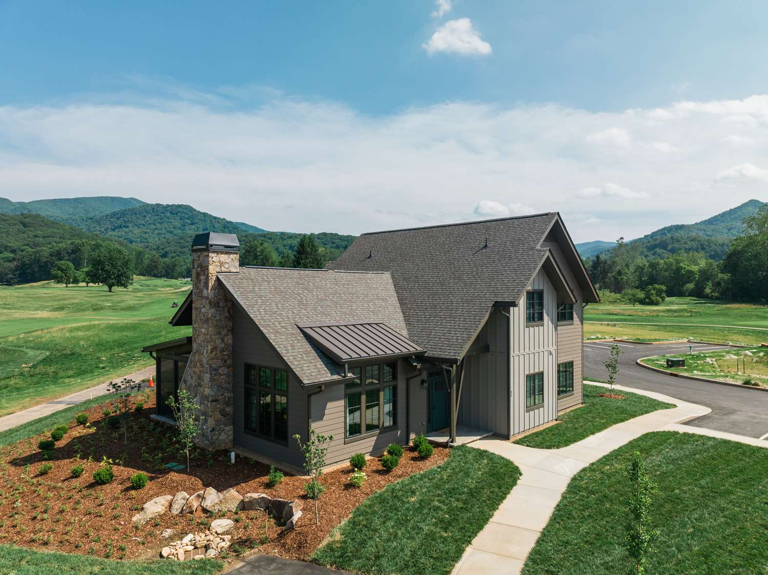waynesville inn and golf club tapestry collection by hilton