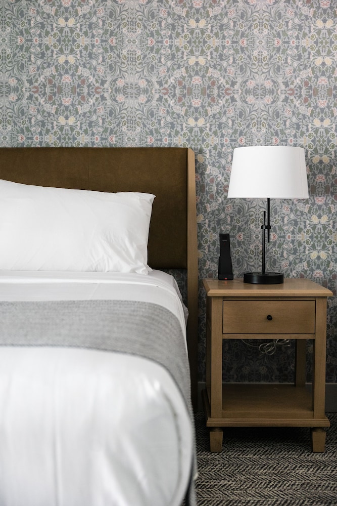 waynesville inn and golf club tapestry collection by hilton