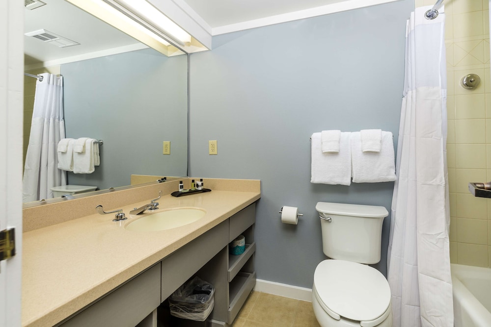 waynesville inn and golf club tapestry collection by hilton