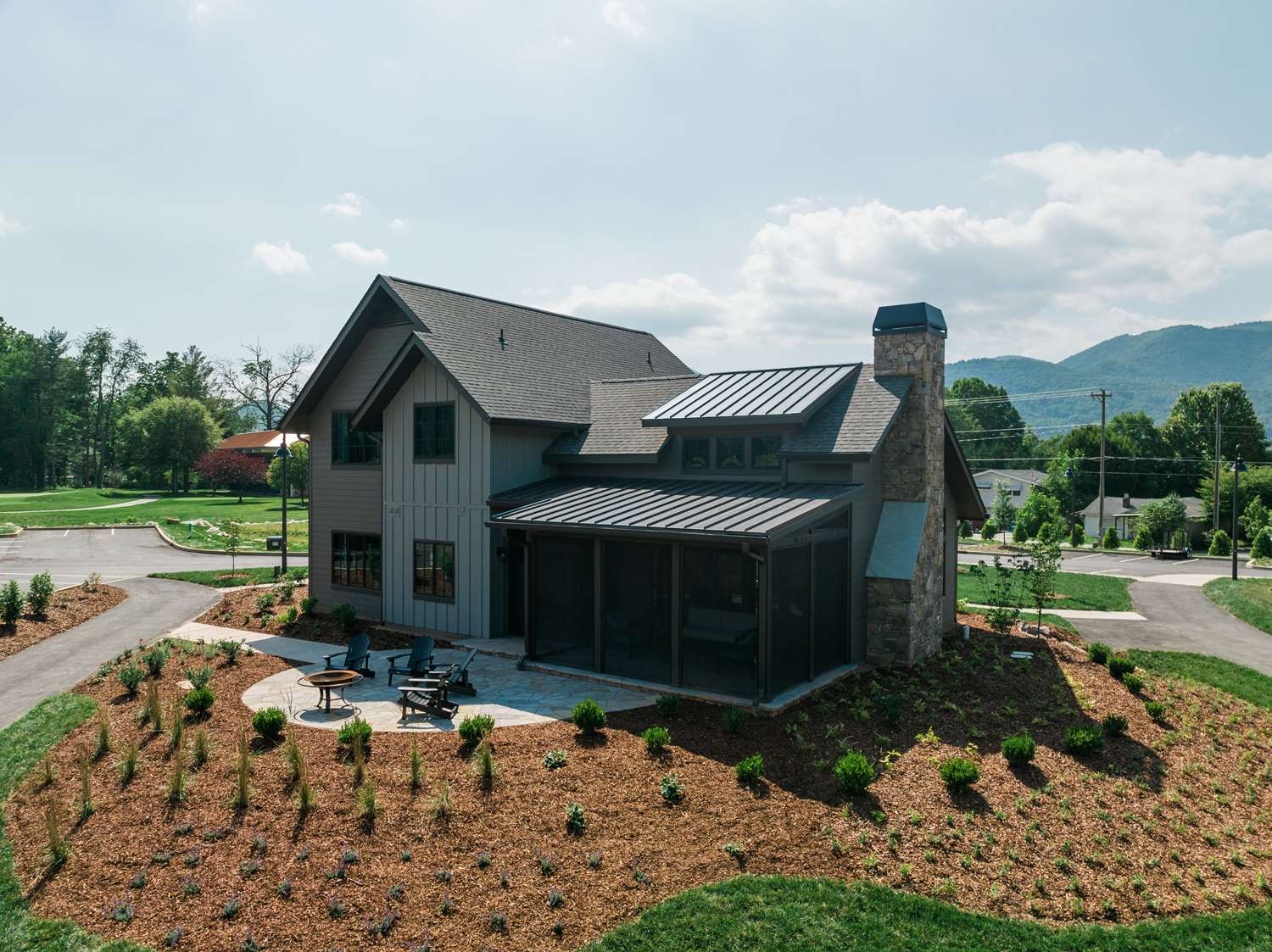 waynesville inn and golf club tapestry collection by hilton