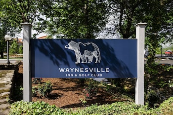 waynesville inn and golf club tapestry collection by hilton