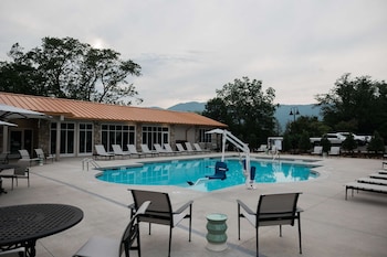 Waynesville Inn And Golf Club, Tapestry Collection By Hilton,Lake Junaluska>>Cherokee,4 star