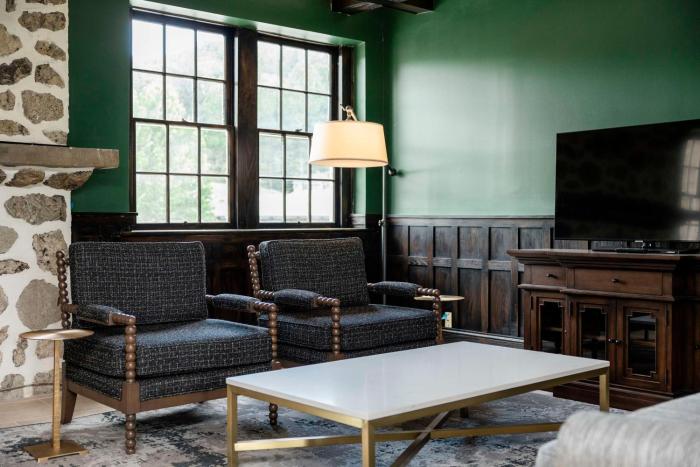 waynesville inn and golf club tapestry collection by hilton