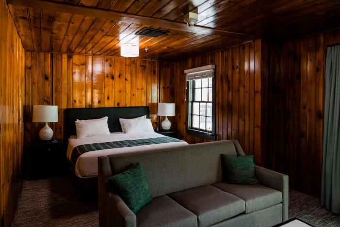 waynesville inn and golf club tapestry collection by hilton