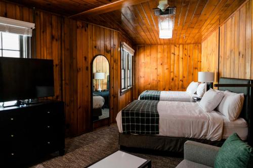 waynesville inn and golf club tapestry collection by hilton