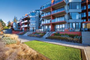 oaks queenstown shores resort