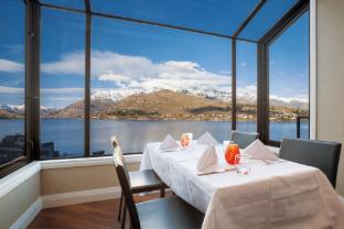 oaks queenstown shores resort