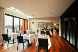 oaks queenstown shores resort