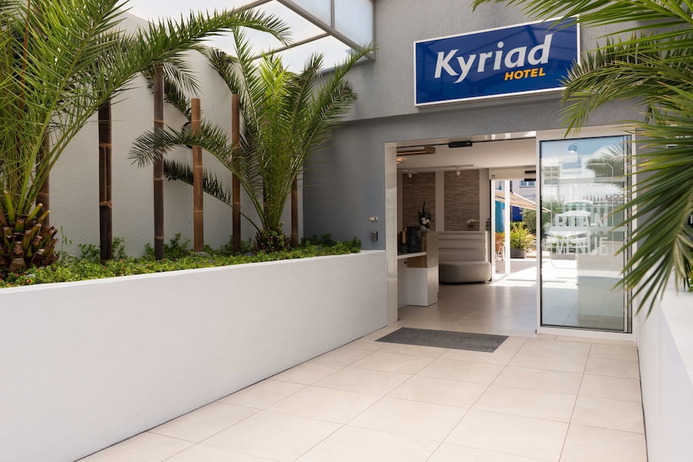 kyriad montpellier sud a709