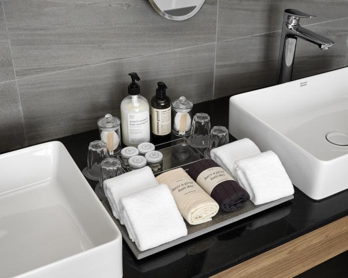 neera retreat hotel