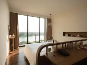 neera retreat hotel