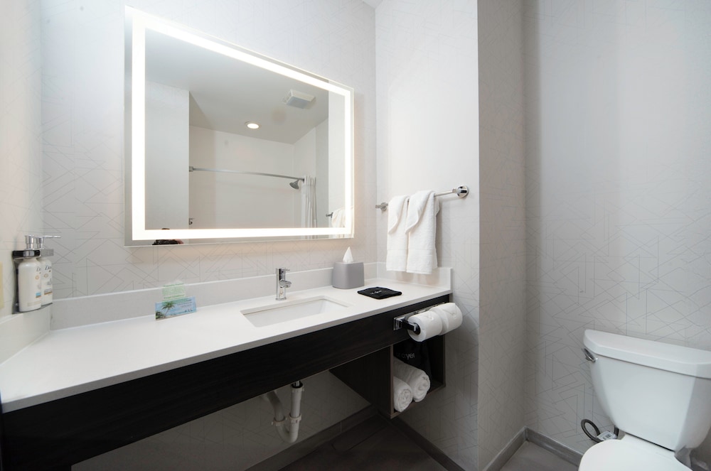 holiday inn express hotel and suites st charles by ihg