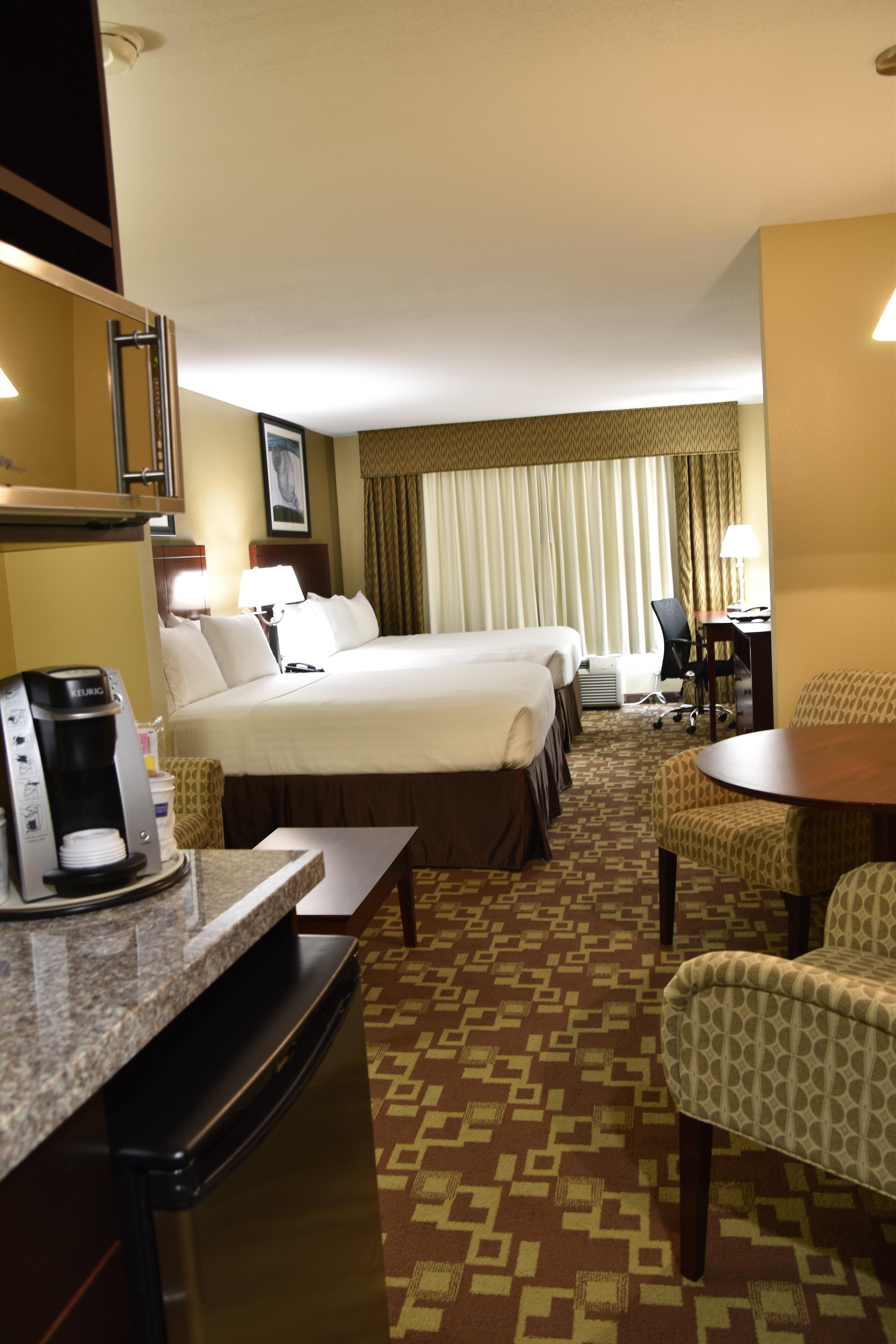 holiday inn express hotel and suites st charles by ihg