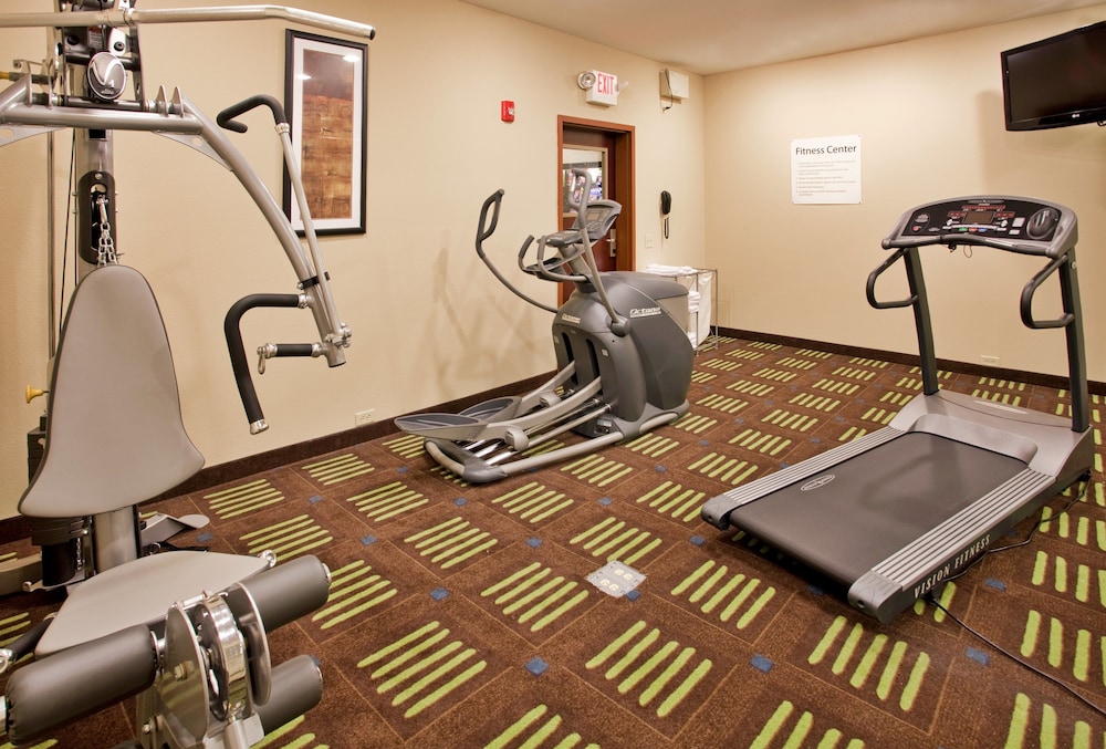 holiday inn express hotel and suites st charles by ihg