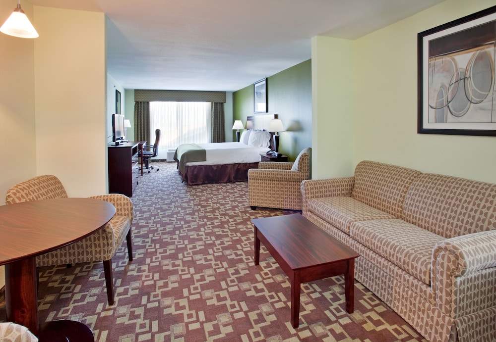 holiday inn express hotel and suites st charles by ihg