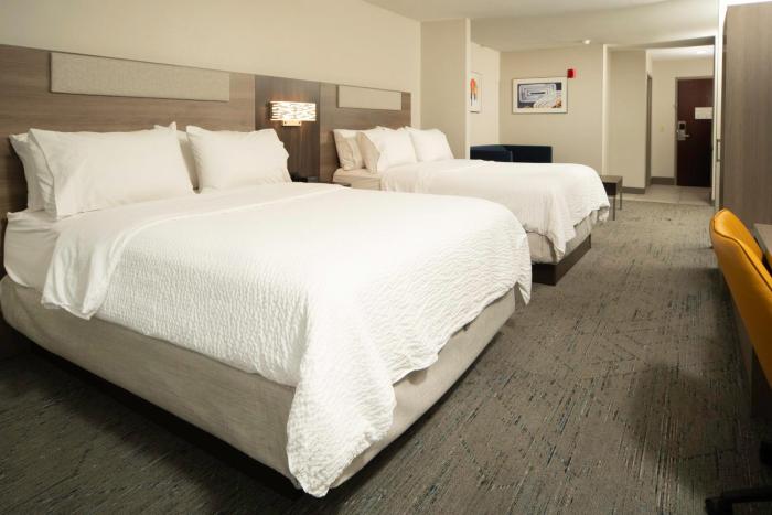 holiday inn express hotel and suites st charles by ihg