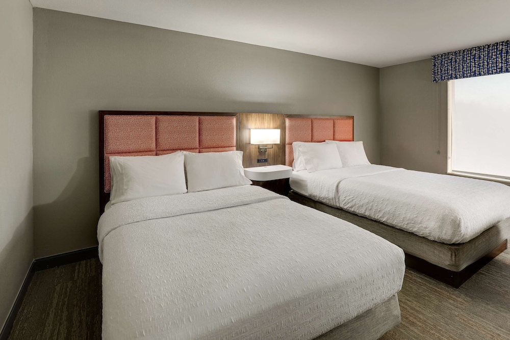 hampton inn and suites st louis edwardsville