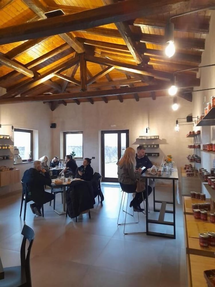 santoro country house