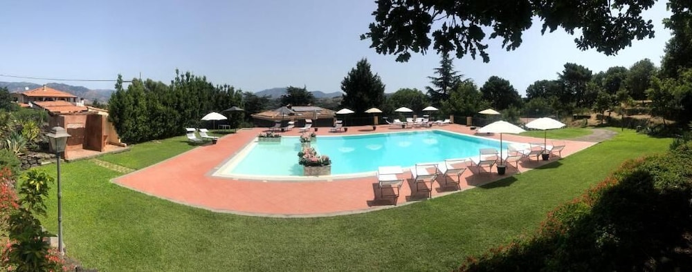 santoro country house