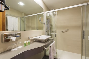 palladium hotel cala llonga adults only