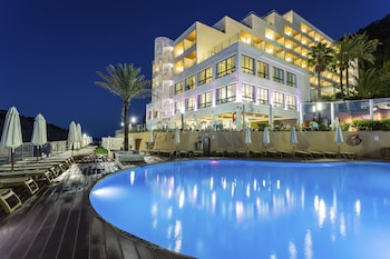 palladium hotel cala llonga adults only