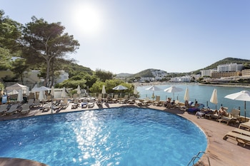palladium hotel cala llonga adults only