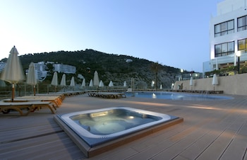 palladium hotel cala llonga adults only