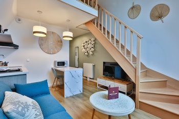 hotel and spa face a la mer