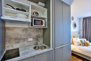 hotel and spa face a la mer