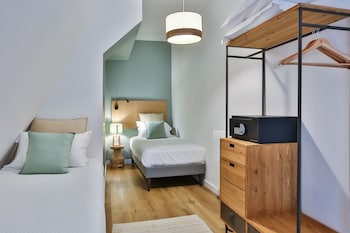 hotel and spa face a la mer