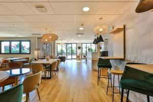 merville franceville plage