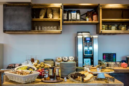 hotel and spa face a la mer