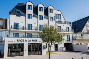 merville franceville plage