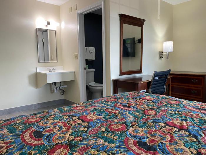 relax inn plaquemine