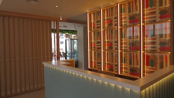 la puerta de nerja hostal boutique