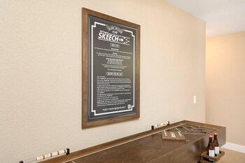 Amazing Urban Townhome Near Breweries & River!,,2 star