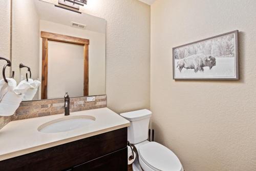 Spectacular Townhome Near Breweries And River District!,,2 star