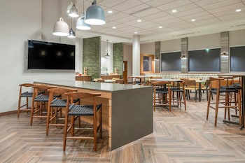fairfield inn and suites by marriott kansas city north gladstone