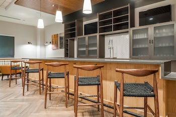 fairfield inn and suites by marriott kansas city north gladstone