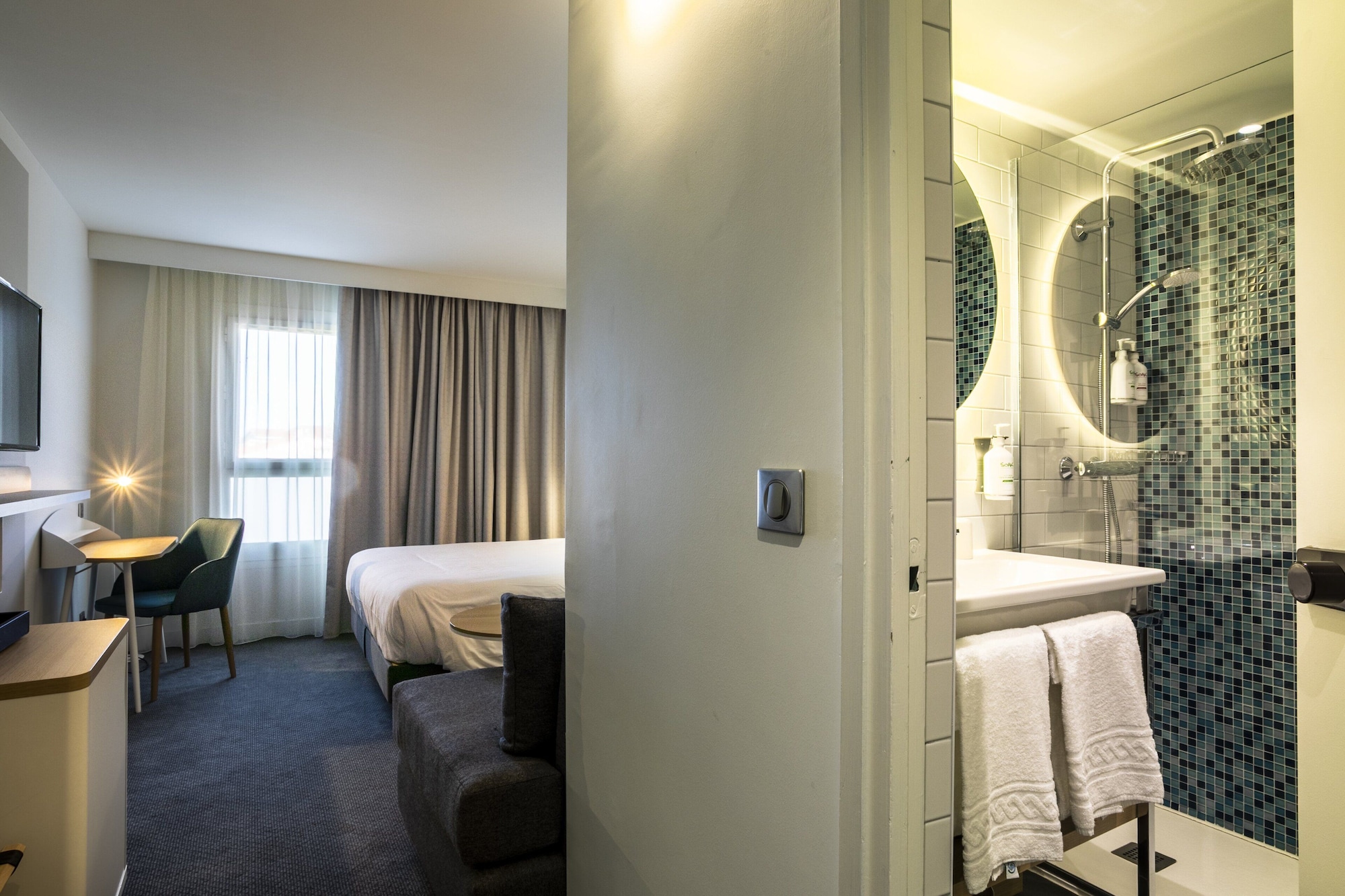 holiday inn perpignan by ihg