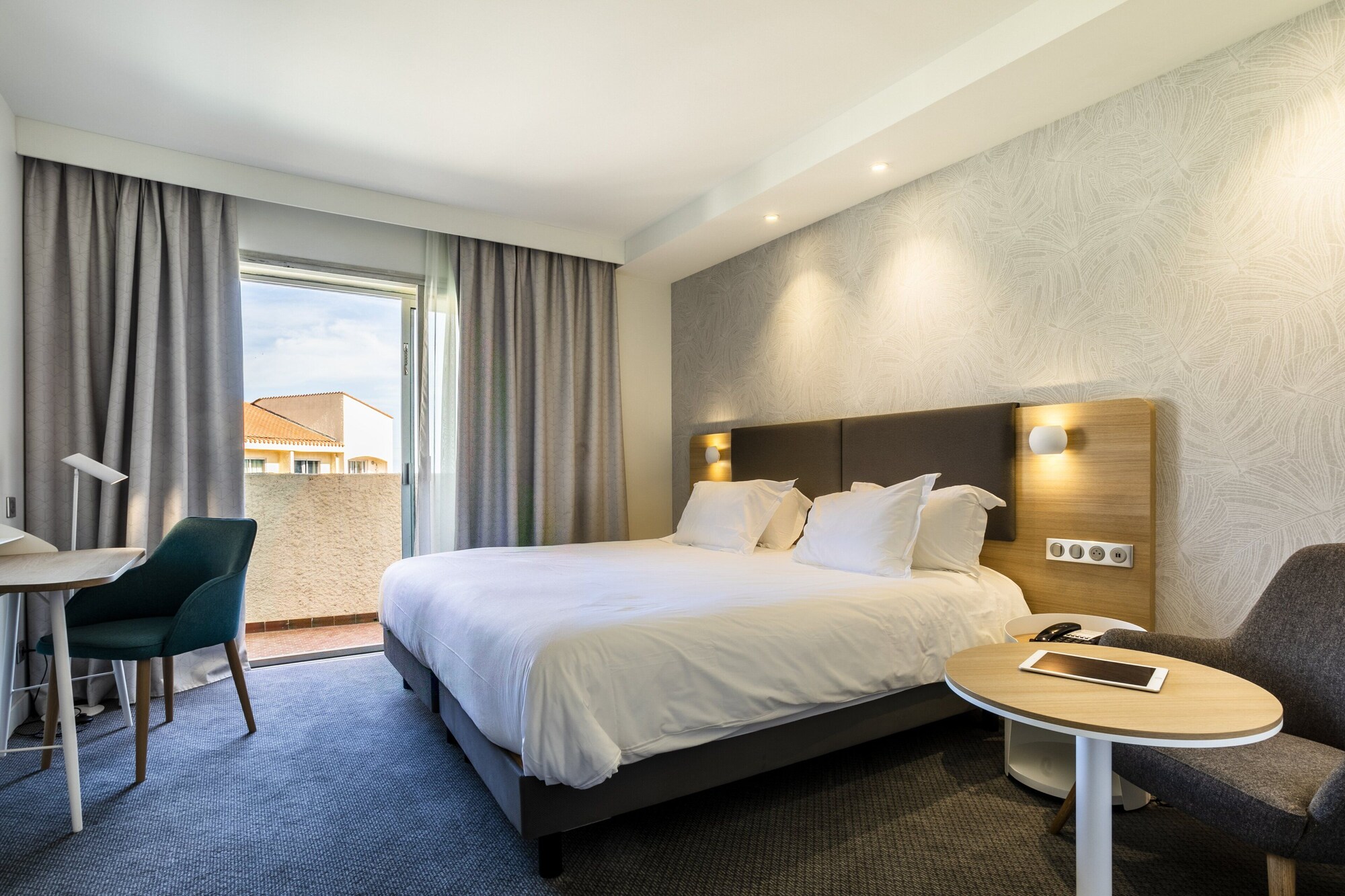 holiday inn perpignan by ihg