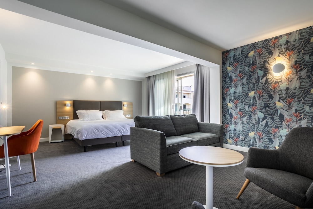 holiday inn perpignan by ihg