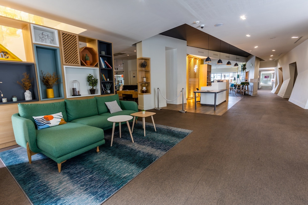 holiday inn perpignan by ihg