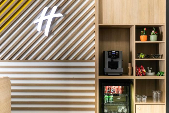 holiday inn perpignan by ihg