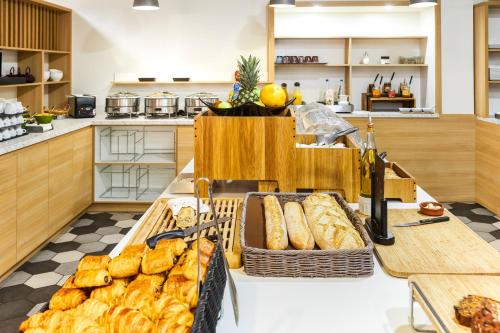 holiday inn perpignan by ihg