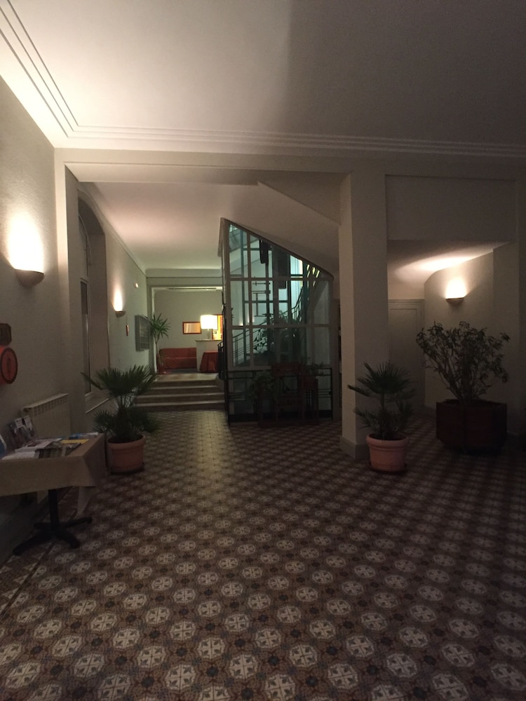 new providence hotel