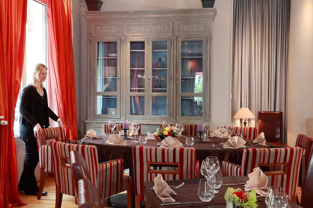 new providence hotel