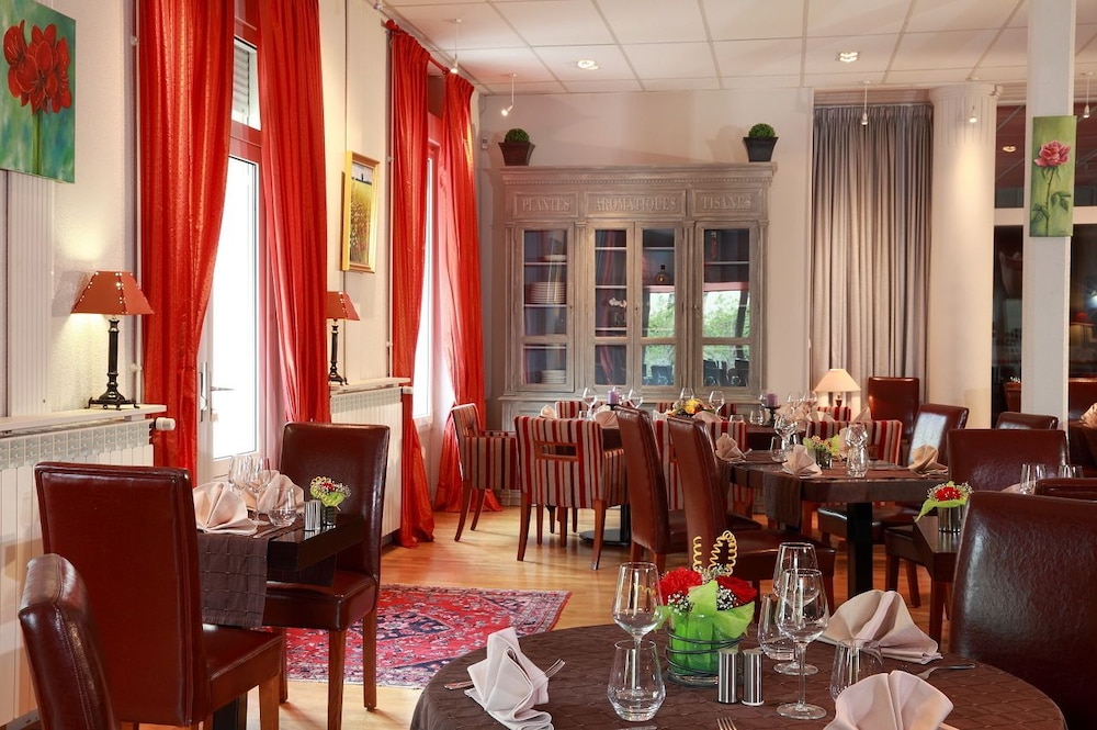 new providence hotel